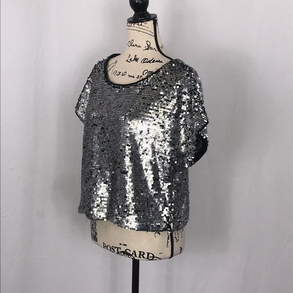 {Forever 21} Loose Sequin Top - Picture 6 of 6